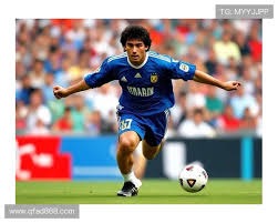 2米门将&“6国元帅”：两名法国球员随阿森纳U16夺冠