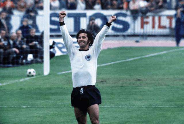 也是对年轻 也是对年轻