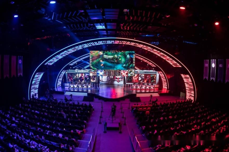 我们在关注 我们在关注